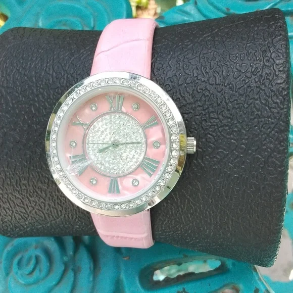 Women's EUC Crystal Encrusted Wristwatch w/ Pink Leather Band! - Picture 2 of 7